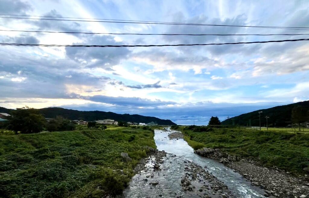 Aramachi, Itoigawa Aramachi, Itoigawa _ A shot of the pristine environment surrounding the Inomata shuzo