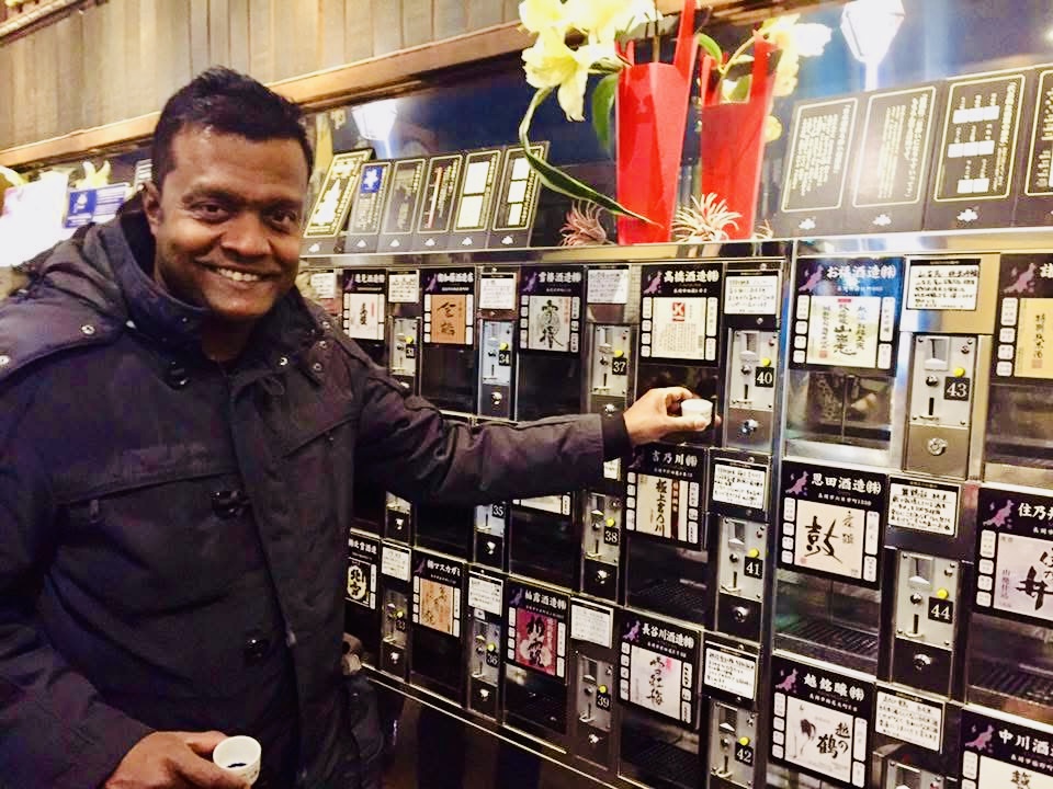 Tasting at Niigata station ( sake vending machine )