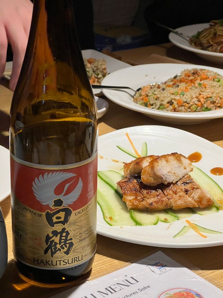 Hakutsuru Junmai Excellent sake