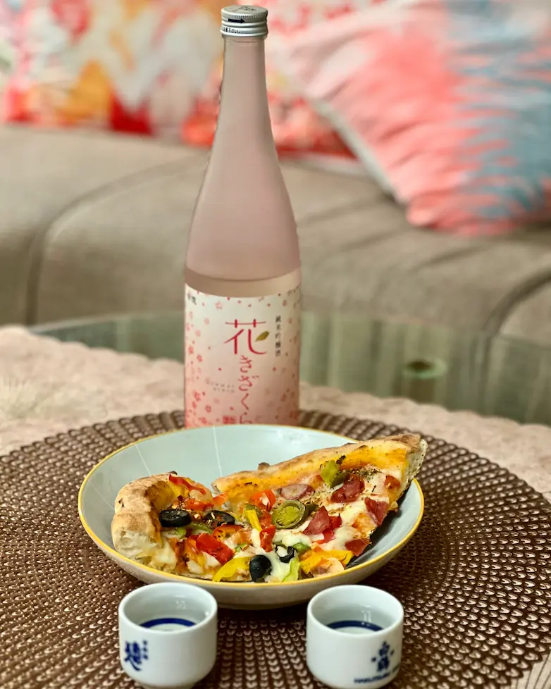 Hana Kizakura sake paired with pizza